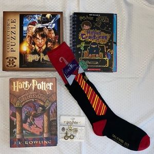 $85 worth!!!New except puzzle was opened. Perfect Harry Potter gift!🧙🏼‍♂️🧩📕